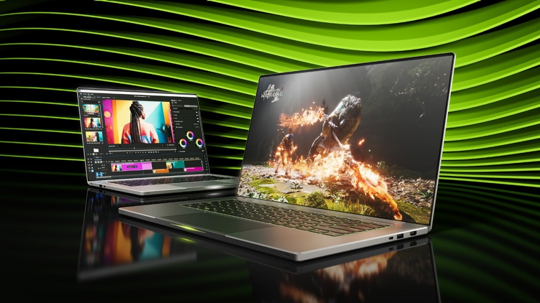 PC Portable Toshiba 16" - Intel Core I7, Windows 7 - Noir Et Rouge - NEUF Sous Blister