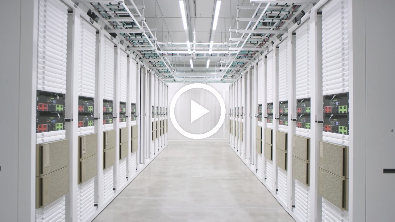 Quantum InfiniBand Switches for AI and HPC Networks | NVIDIA