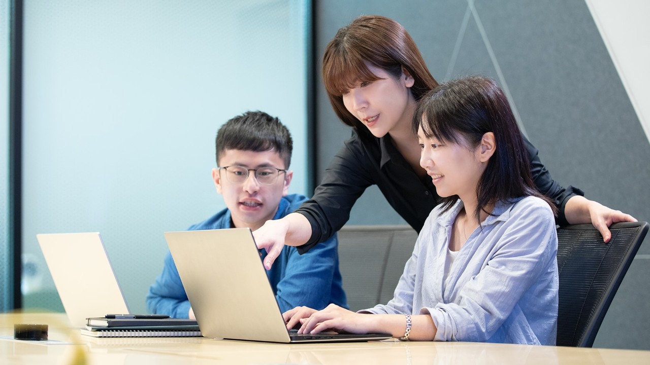 ServiceNow uses GenAI with custom LLM on DGX Cloud