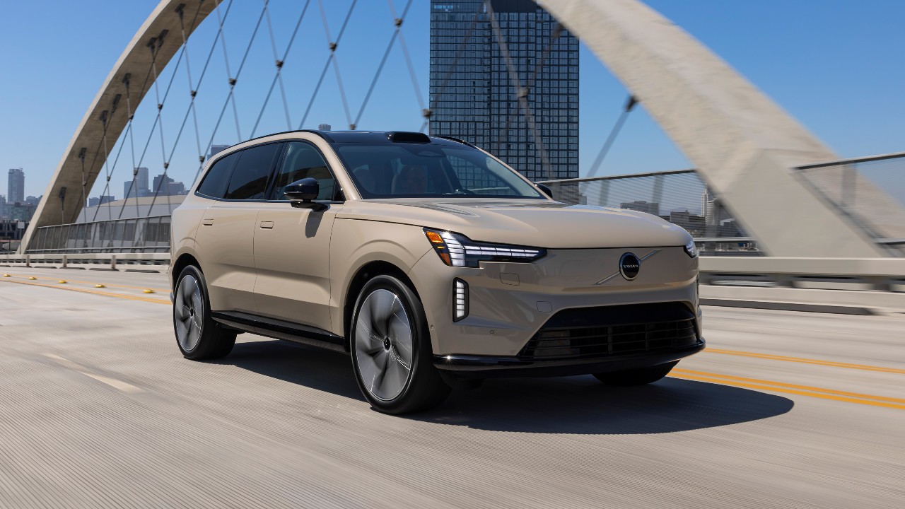 Volvo Cars Scopri come i principali produttori di automobili stanno adottando la tecnologia NVIDIA per plasmare il futuro della mobilità.