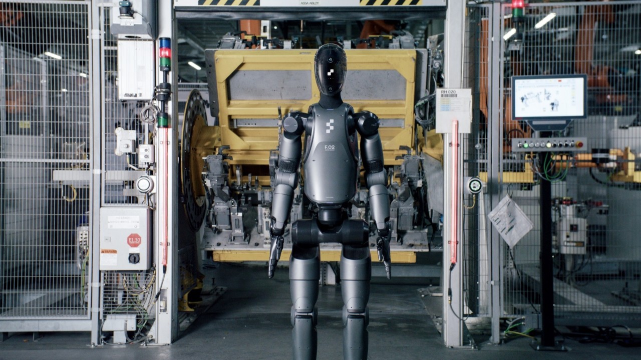 圖 02 BMW 工廠的人形機器人